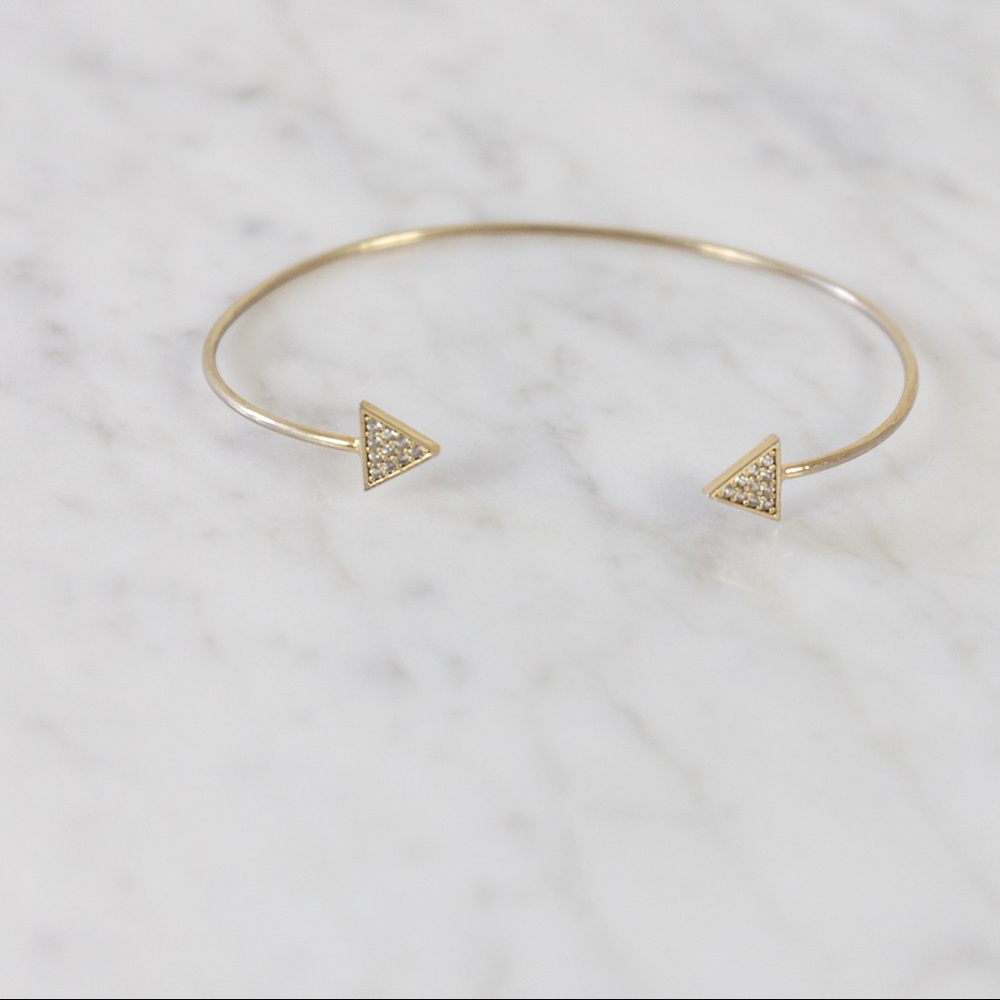 Arrow bracelet